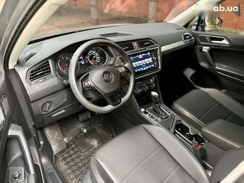 Volkswagen Tiguan 2021 - фото 18