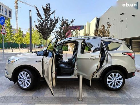 Ford Escape 2016 - фото 11