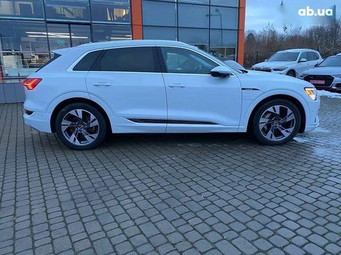 Audi E-Tron 2020 - фото 7