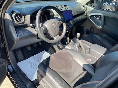 Toyota RAV4 2011 - фото 7