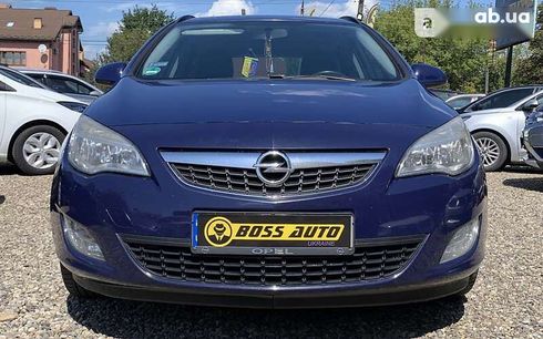 Opel Astra 2011 - фото 2