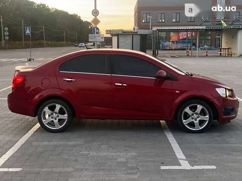 Chevrolet Sonic 2014 - фото 8