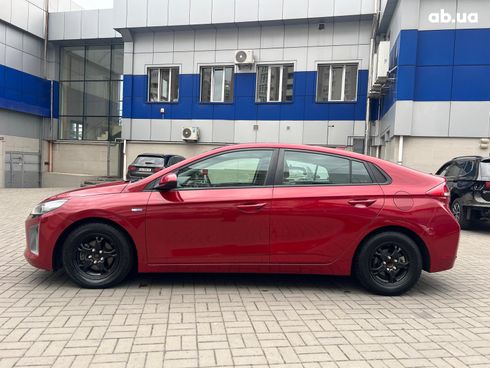 Hyundai Ioniq 2019 красный - фото 11