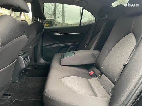 Toyota Camry 2018 черный - фото 21