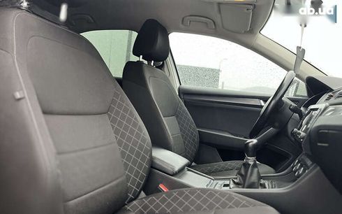 Skoda Superb 2018 - фото 17