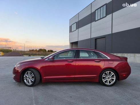 Lincoln MKZ 2015 красный - фото 9