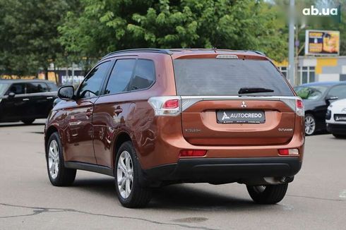 Mitsubishi Outlander 2012 - фото 5