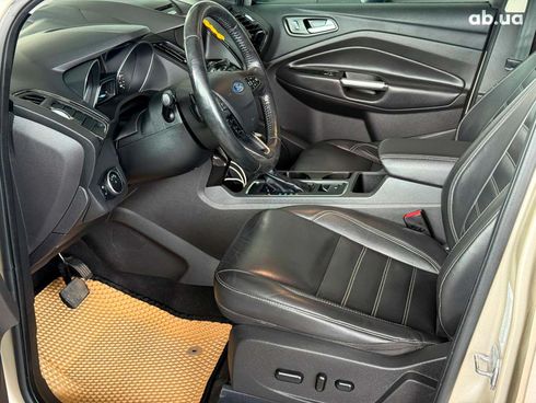 Ford Escape 2016 бежевый - фото 13