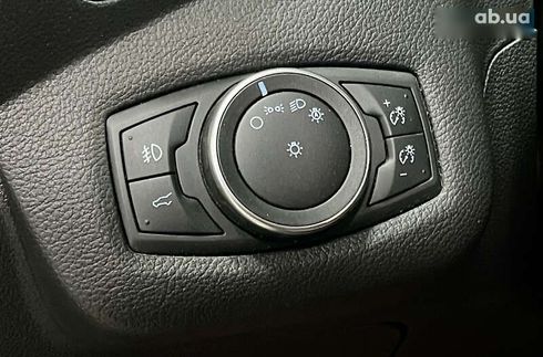 Ford Escape 2017 - фото 28