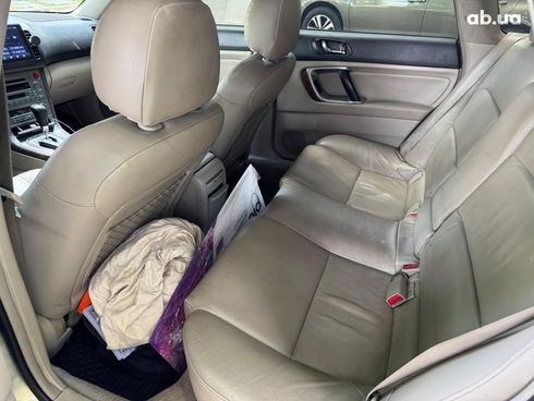 Subaru Legacy 2005 бежевый - фото 14