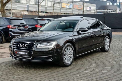 Audi A8 2017 - фото 4