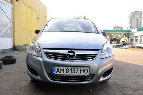 Opel Zafira 2009 - фото 2