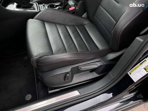 Volkswagen Golf GTI 2019 - фото 17