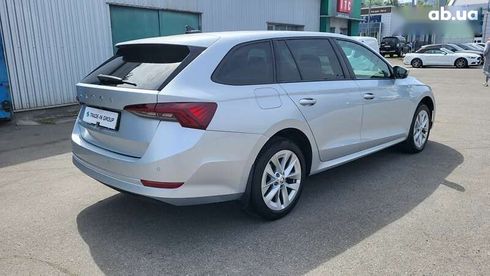 Skoda Octavia 2021 - фото 28