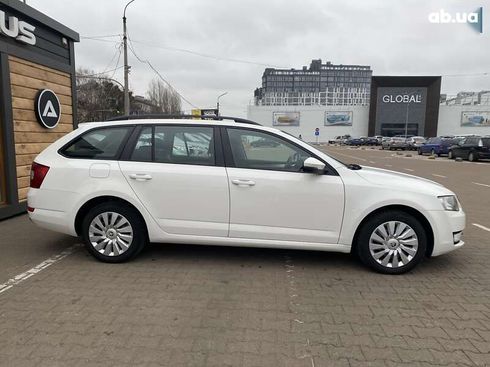 Skoda Octavia 2016 - фото 4