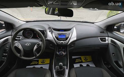 Hyundai Elantra 2013 - фото 11