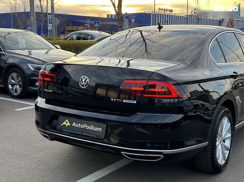 Volkswagen Passat 2016 - фото 13
