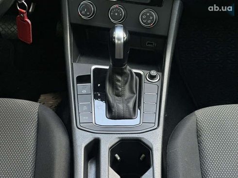 Volkswagen Jetta 2019 - фото 26