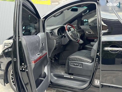 Toyota Alphard 2010 - фото 13