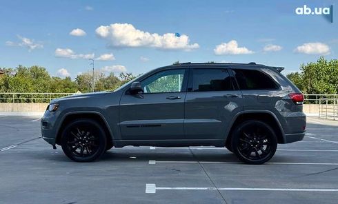 Jeep Grand Cherokee 2019 - фото 10