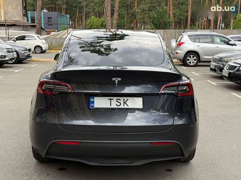 Tesla Model Y 2024 - фото 8