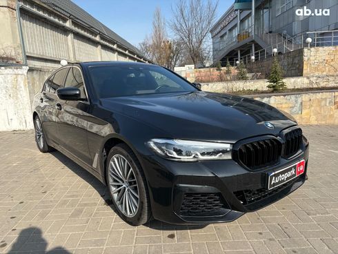 BMW 5 серия 2017 черный - фото 14