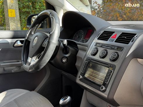 Volkswagen Touran 2007 черный - фото 24