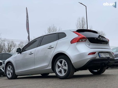 Volvo V40 2014 - фото 17