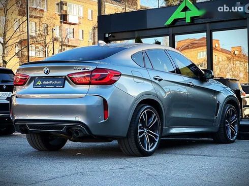 BMW X6 M 2018 - фото 15