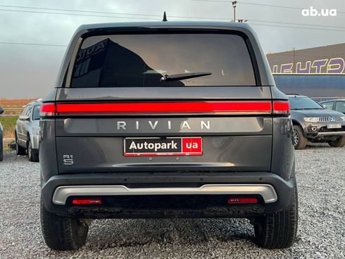Rivian R1S 2023 серый - фото 19