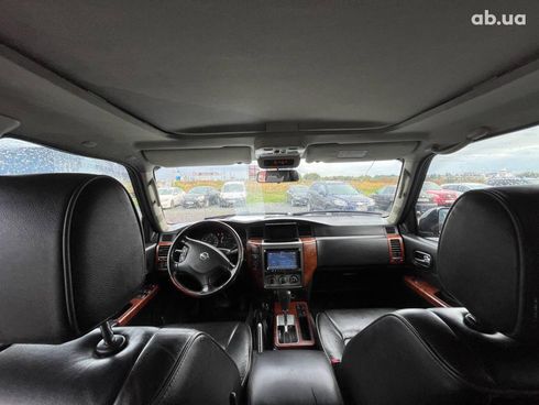 Nissan Patrol 2009 серый - фото 31