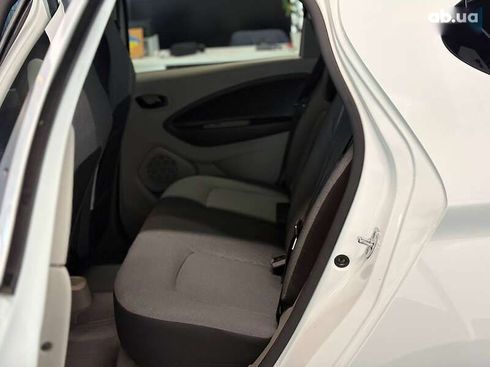 Renault Zoe 2017 - фото 12