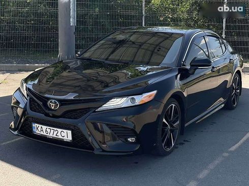 Toyota Camry 2019 - фото 8