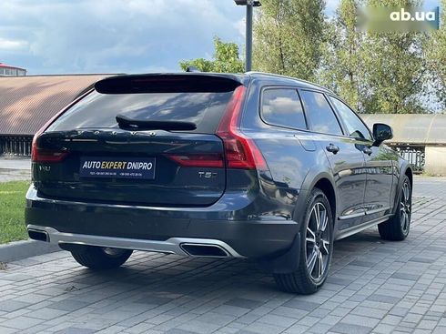 Volvo V90 Cross Country 2018 - фото 10