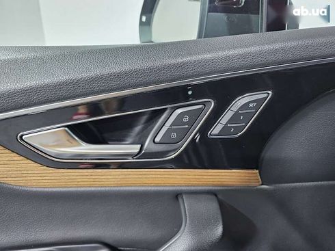 Audi Q7 2017 - фото 29