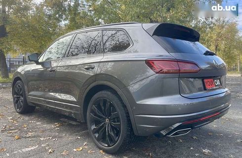 Volkswagen Touareg 2022 - фото 21