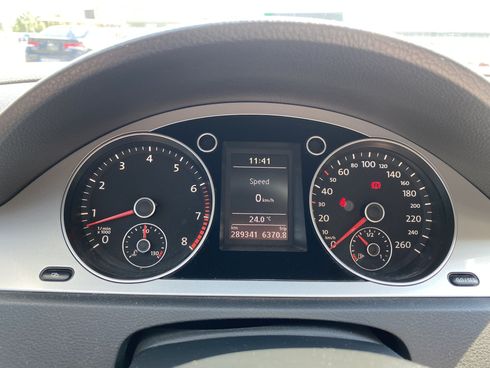 Volkswagen Passat 2009 серебристый - фото 4