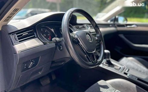 Volkswagen Passat 2016 - фото 8