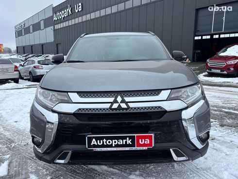 Mitsubishi Outlander 2019 серый - фото 12