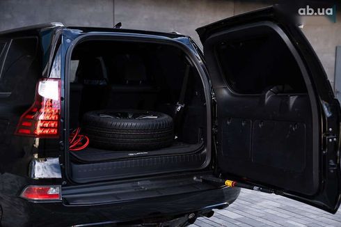 Lexus GX 2020 - фото 12