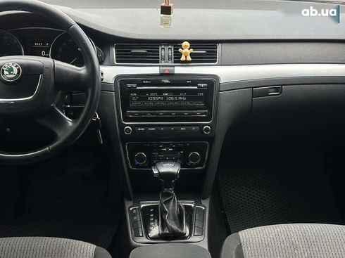 Skoda Superb 2010 - фото 22