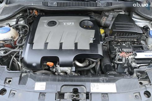 SEAT Ibiza 2011 - фото 16