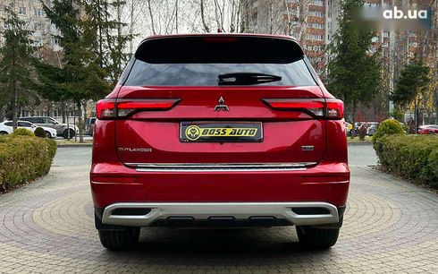 Mitsubishi Outlander 2022 - фото 6