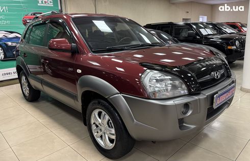 Hyundai Tucson 2008 вишневый - фото 6