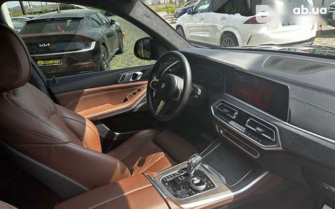 BMW X5 2020 - фото 19