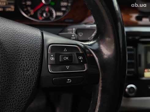 Volkswagen Passat 2012 белый - фото 27