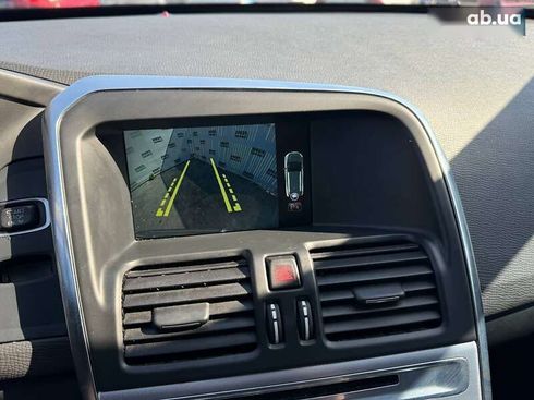 Volvo XC60 2017 - фото 13