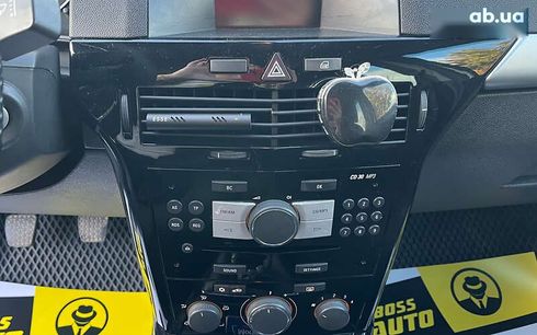 Opel Astra 2010 - фото 13