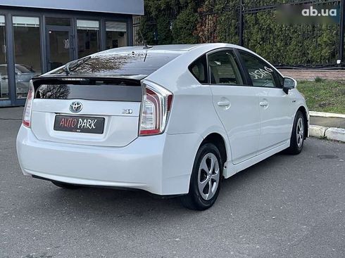 Toyota Prius 2013 - фото 7