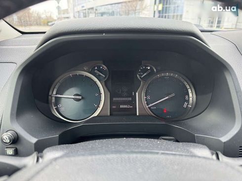 Toyota Land Cruiser Prado 2020 - фото 19